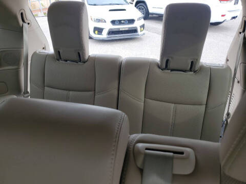 2017 Nissan Pathfinder Platinum