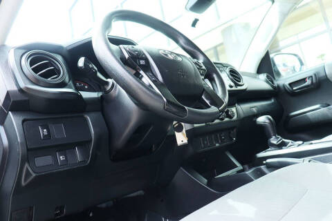 2022 Toyota Tacoma SR