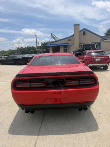 2017 Dodge Challenger SXT