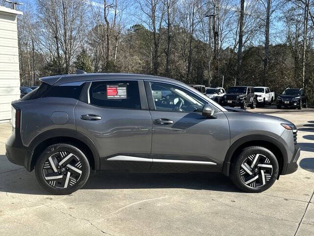 2025 Nissan Kicks SV