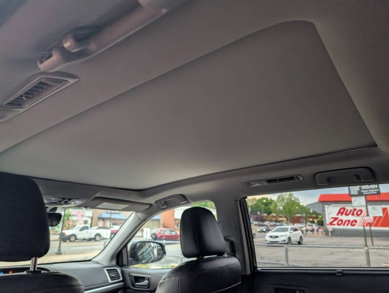 2019 Toyota Highlander Limited Platinum