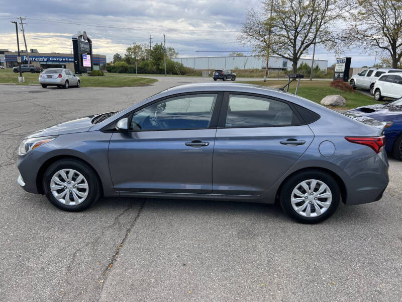 2020 Hyundai Accent SE