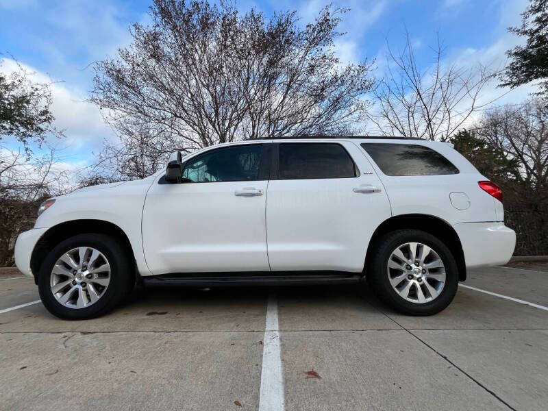 2012 Toyota Sequoia SR5
