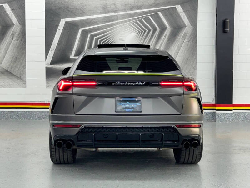 2022 Lamborghini Urus