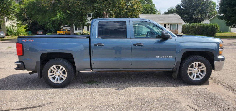 Used 2014 Chevrolet Silverado 1500 LT with VIN 3GCUKREC3EG240049 for sale in Milbank, SD