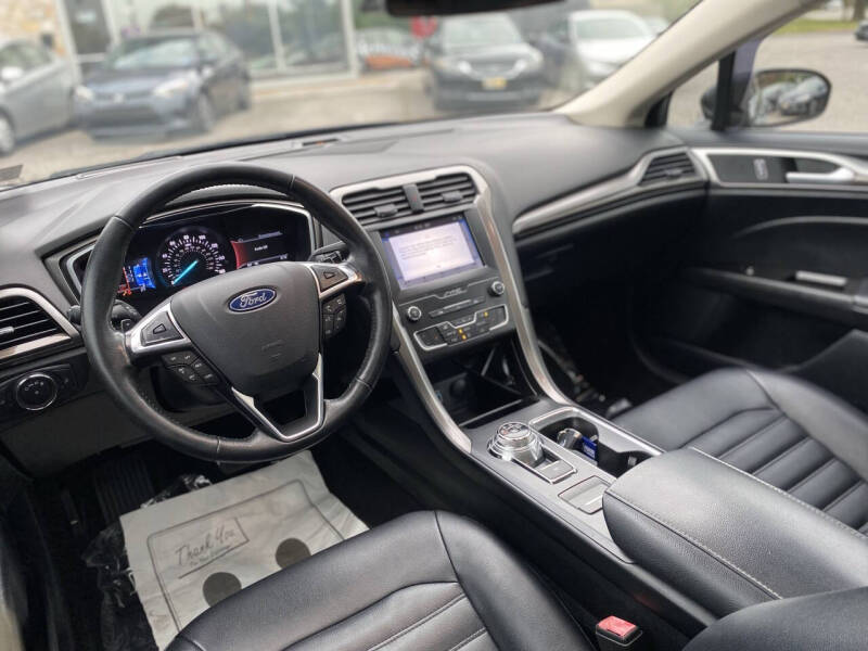 2019 Ford Fusion SEL