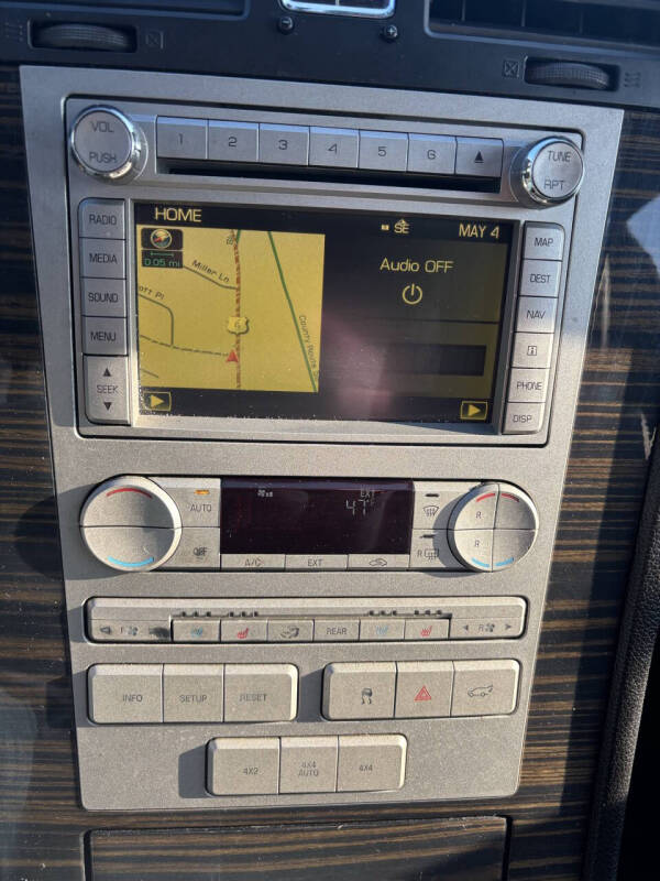 2010 Lincoln Navigator L