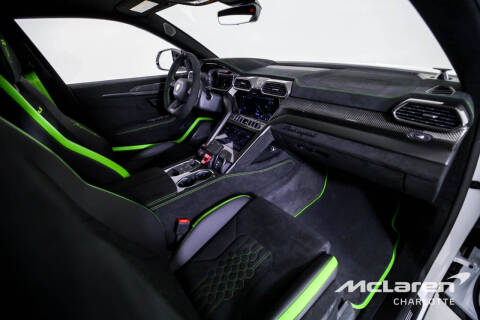 2023 Lamborghini Urus Performante