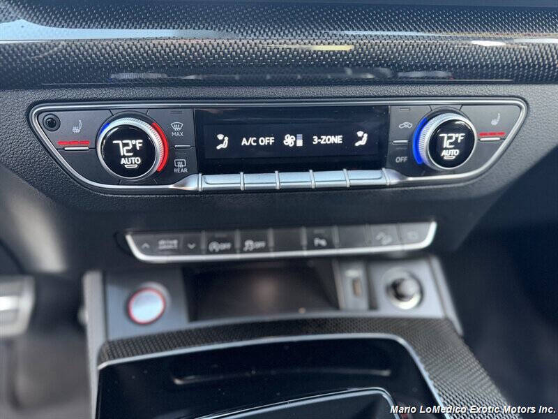 2023 Audi SQ5 3.0T quattro Premium Plus