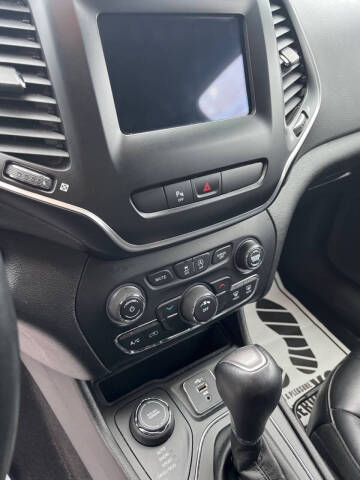 2019 Jeep Cherokee Latitude Plus