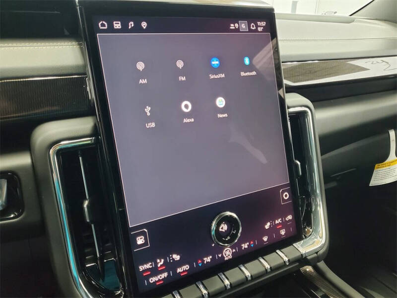 2025 GMC Yukon Elevation