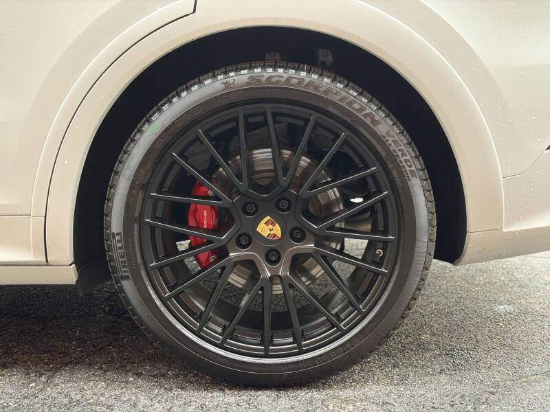 2022 Porsche Cayenne GTS