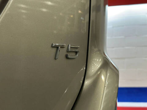 2015 Volvo XC60 T5 Drive-E Platinum
