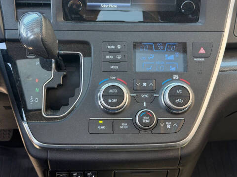 2017 Toyota Sienna