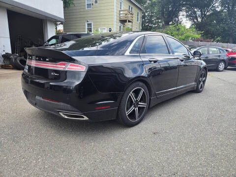 2016 Lincoln MKZ