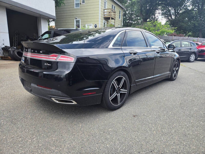 2016 Lincoln MKZ