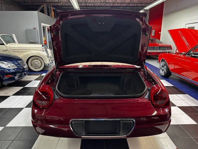 2004 Ford Thunderbird Deluxe