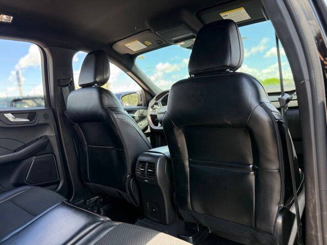 2023 Ford Escape ST-Line Select