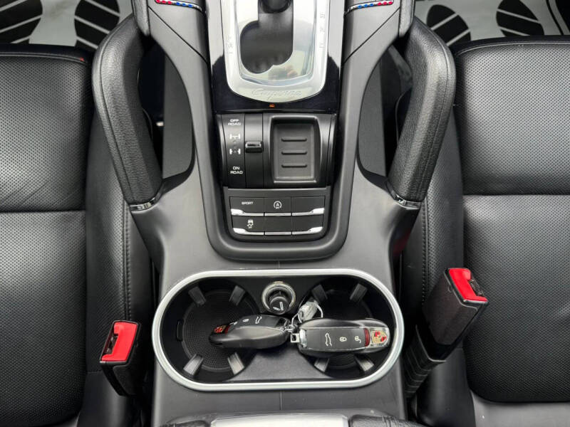 2018 Porsche Cayenne Platinum Edition