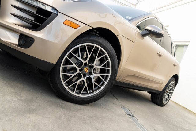 2017 Porsche Macan 8