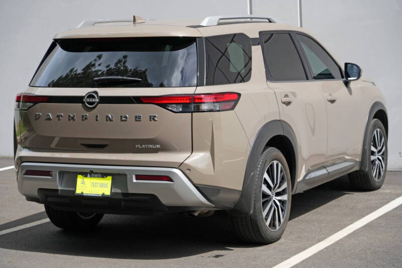 2024 Nissan Pathfinder Platinum