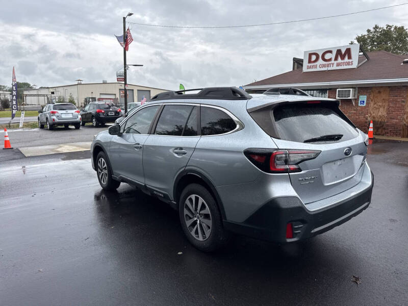 2022 Subaru Outback Premium