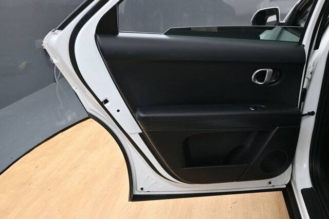 2024 Hyundai Ioniq 5 SE