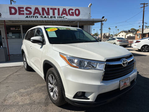 2015 Toyota Highlander for sale at DESANTIAGO AUTO SALES in Yuma AZ