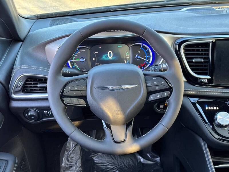 2023 Chrysler Pacifica Plug-In Hybrid Limited
