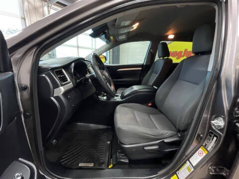 2018 Toyota Highlander LE