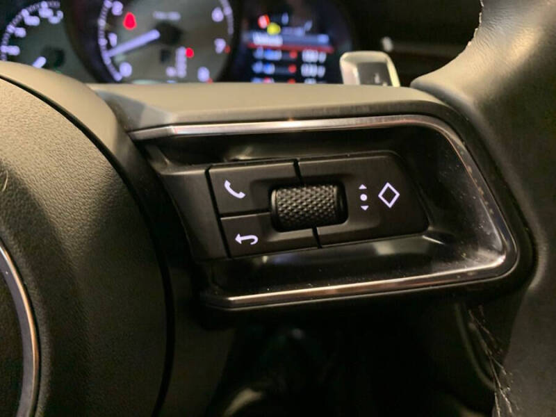 2022 Porsche Macan S