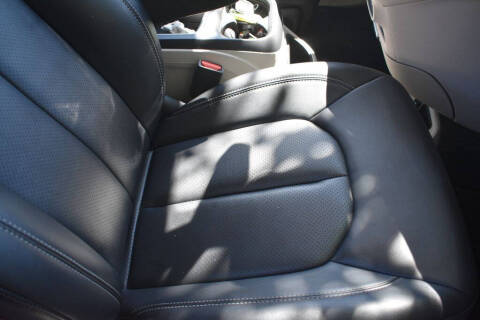2024 Chrysler Pacifica Plug-In Hybrid Select