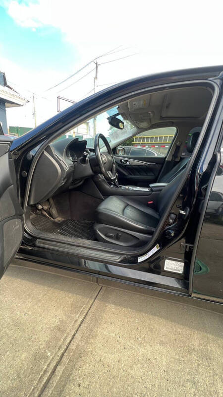 2016 Infiniti Q50 2.0T