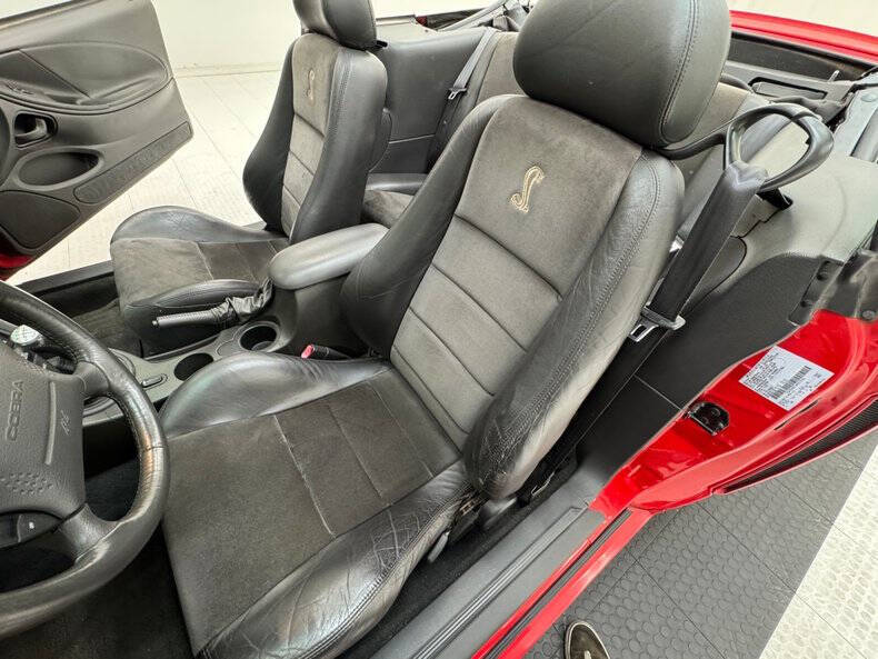 2004 Ford Mustang SVT Cobra