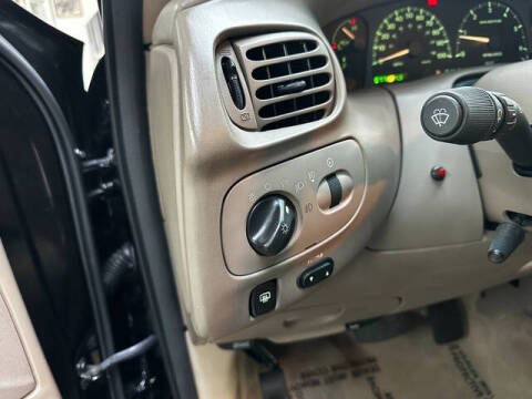 2002 Lincoln Navigator
