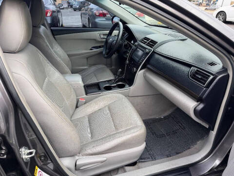 2015 Toyota Camry LE