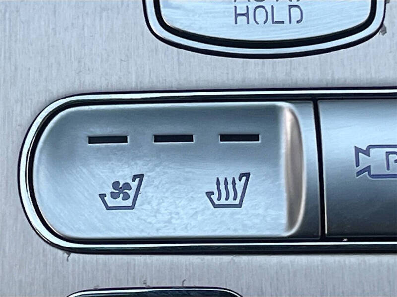 2024 Genesis G90 3.5T e-Supercharger