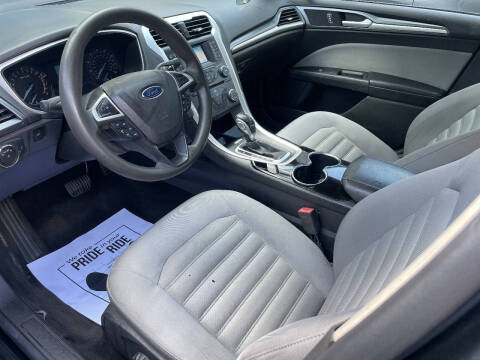 2014 Ford Fusion S