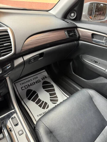 2017 Honda Accord Hybrid Touring
