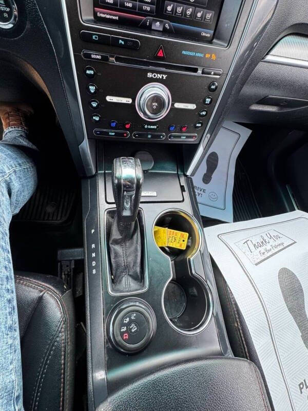 2016 Ford Explorer Sport