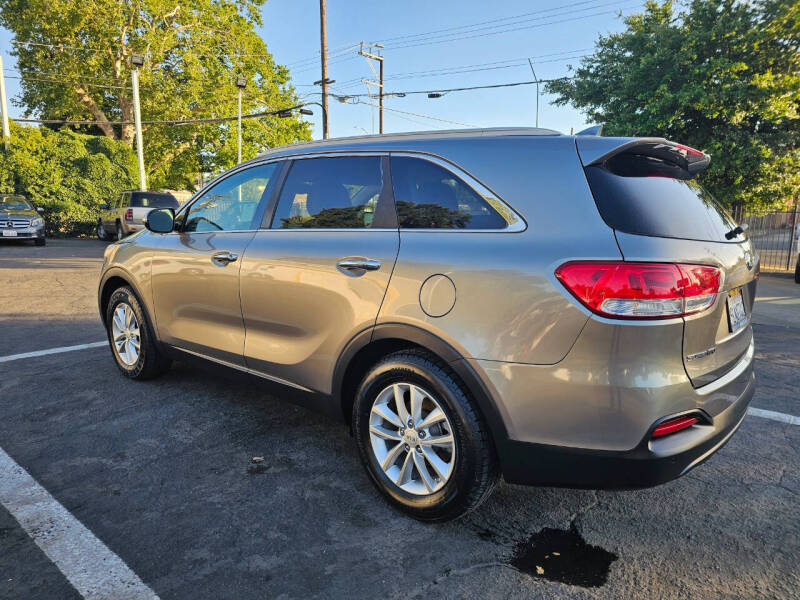 2016 Kia Sorento LX V6