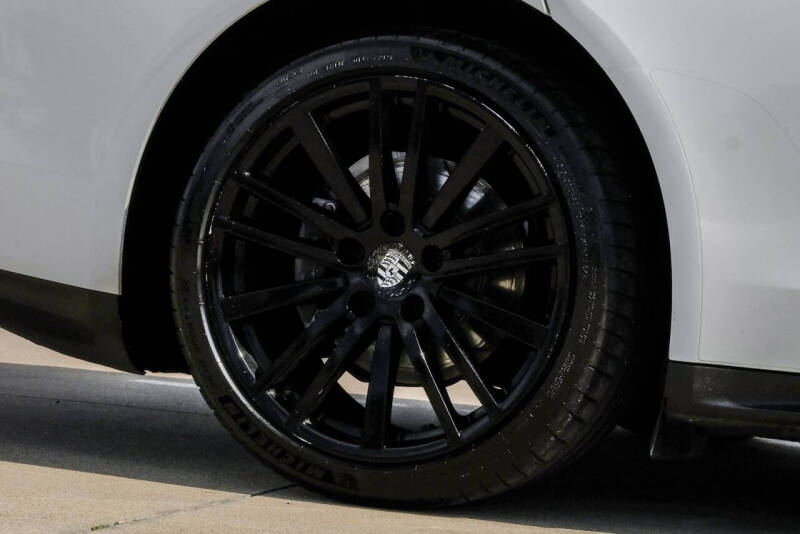 2018 Porsche Panamera 4