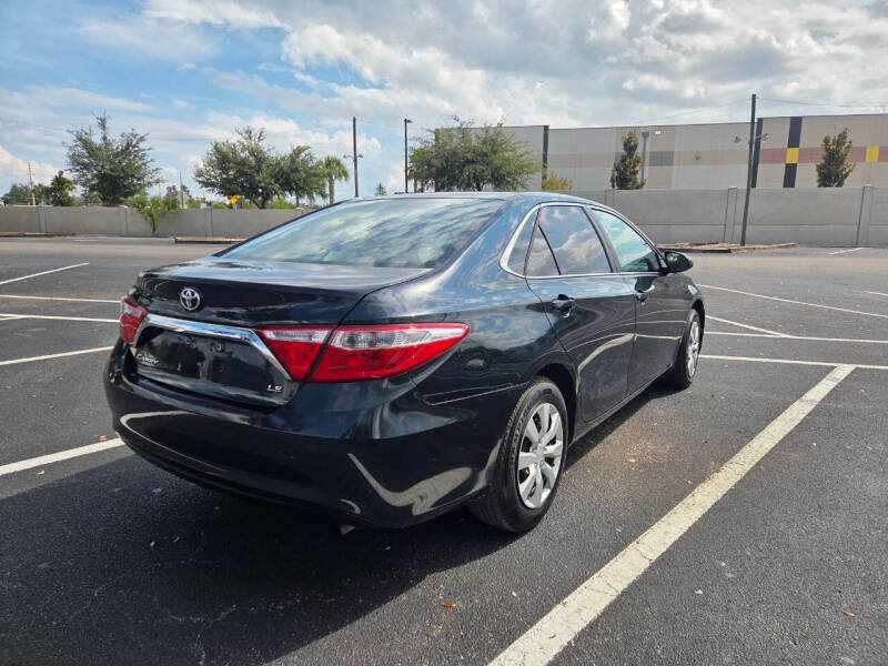 2015 Toyota Camry LE