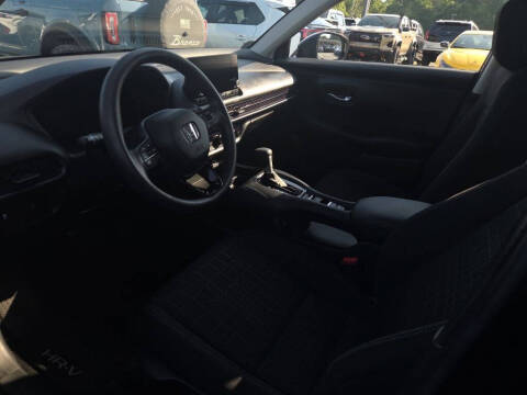 2025 Honda HR-V LX