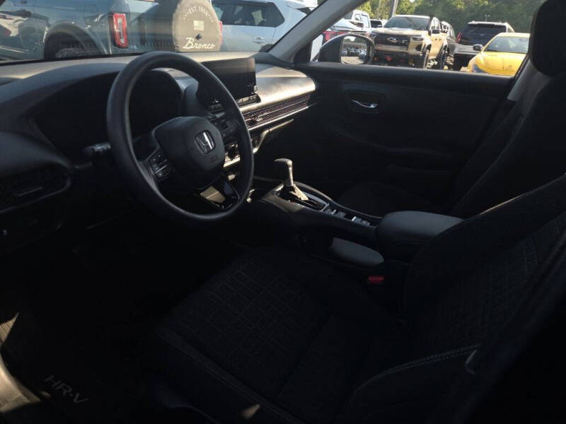 2025 Honda HR-V LX