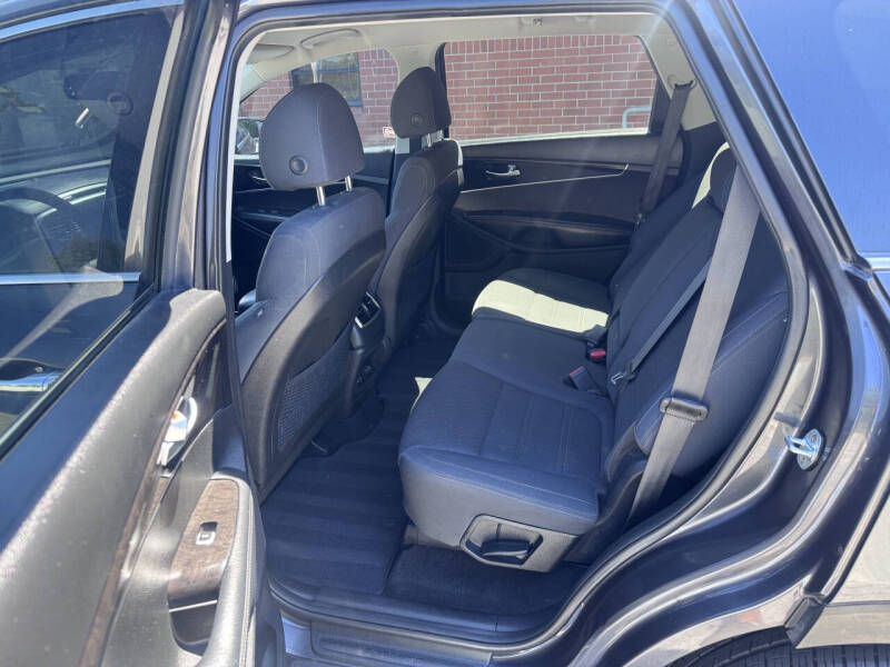 2018 Kia Sorento LX