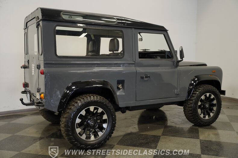 1987 Land Rover Defender