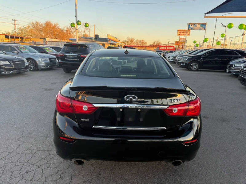 2015 Infiniti Q50