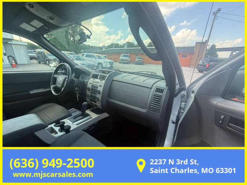 2011 Ford Escape XLT