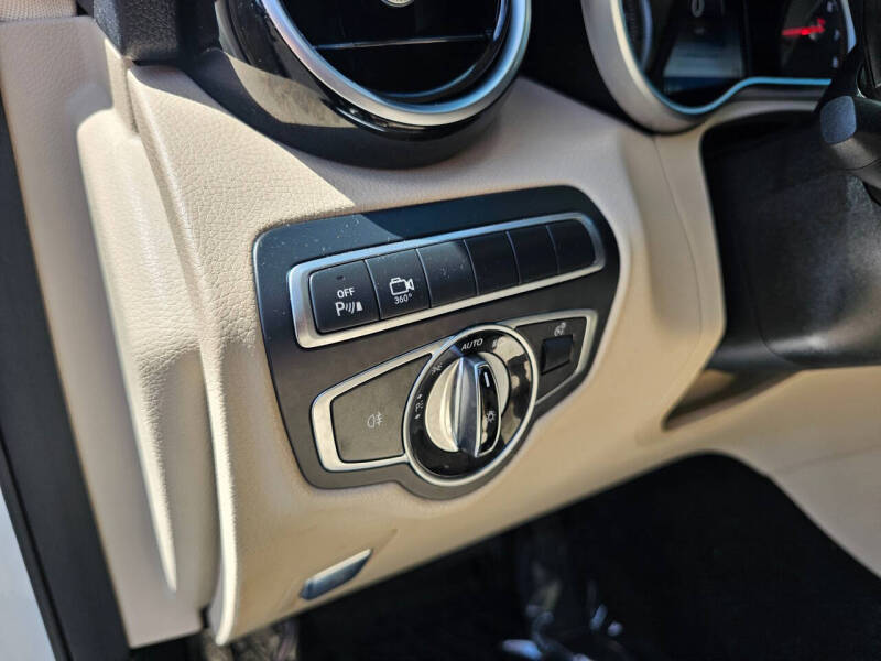 2017 Mercedes-Benz GLC GLC 300 4MATIC